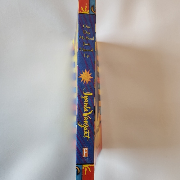 One Day My Soul Just Open Up book by Iyanla Vanzant - Picture 2 of 8